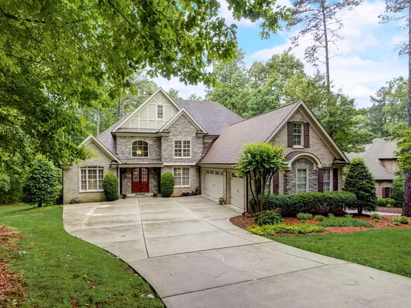 1300 Caistor Ln, Raleigh, NC 27614