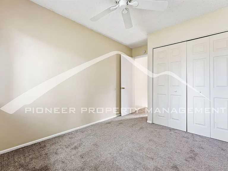 1638 Centaur Cir — Photo 15