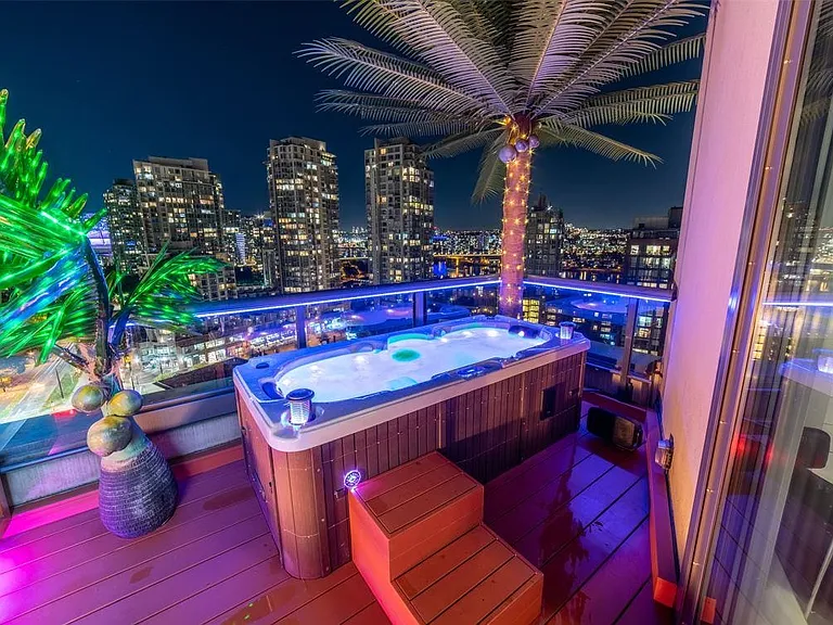 199 Drake St #PENTHOUSE — Photo 29