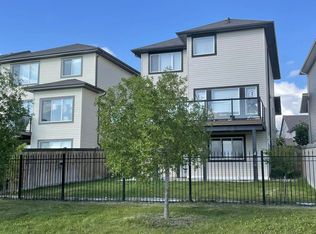 676 178th St SW, Edmonton, AB T6W2L6