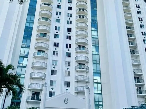 7515 Pelican Bay Blvd, Naples, FL