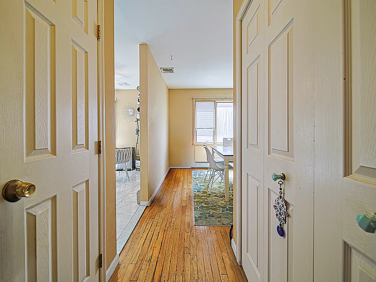 408 7th St #B — Photo 16