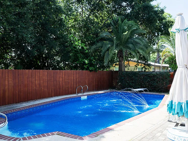104 Poinciana Dr — Photo 10