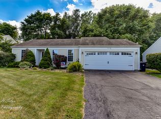 1650 Riverwood Dr, Algonquin, IL