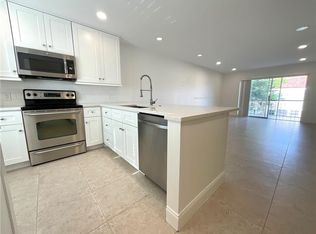 9354 SW 3rd St APT 610, Boca Raton, FL 33428