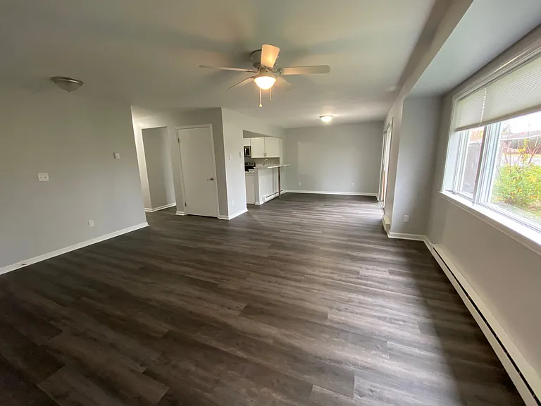 366 S Pearl St — Photo 13