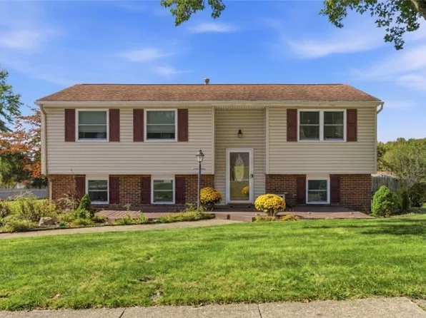210 Meadow Ct, Cheswick, PA 15024