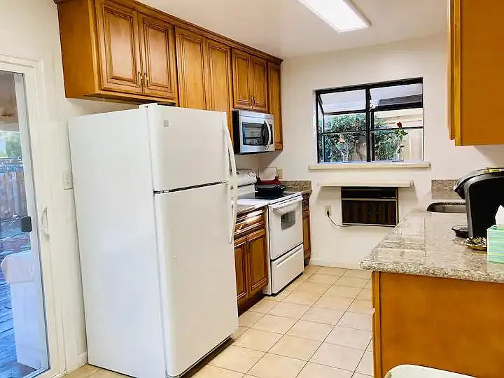 30 Sherland Ave #B — Photo 5