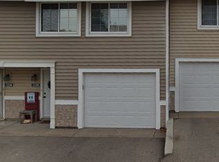 3258 Valley Ridge Dr, Eagan, MN 55121