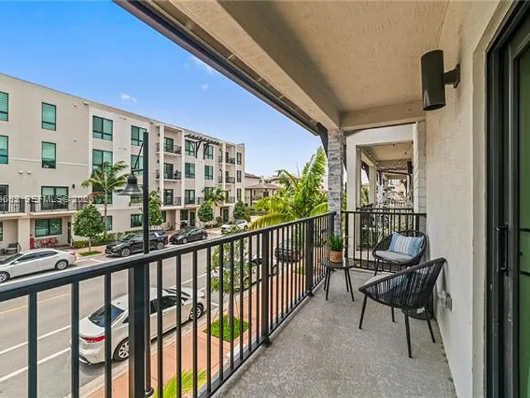 4741 NW 84th Ave #Townhouse 4741 — Photo 24