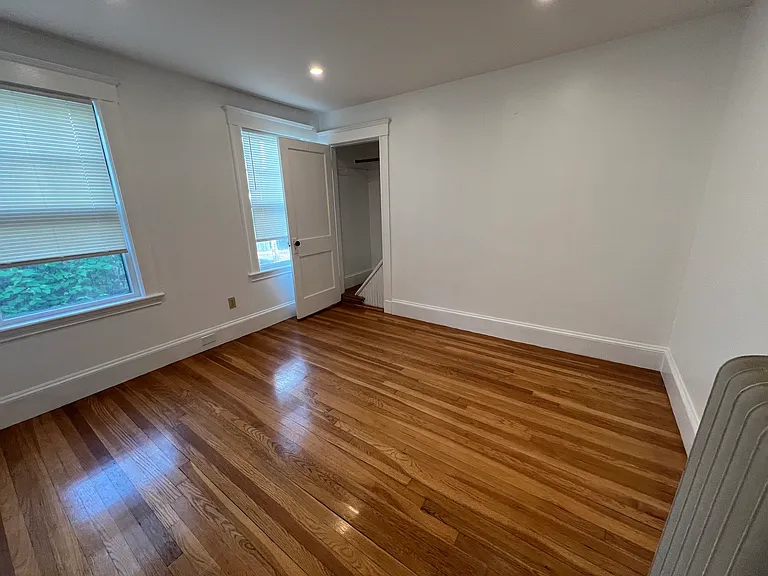 86 Boylston St — Photo 7