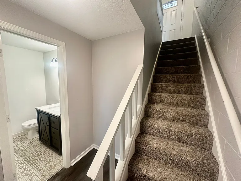 380 Ramsey St — Photo 13