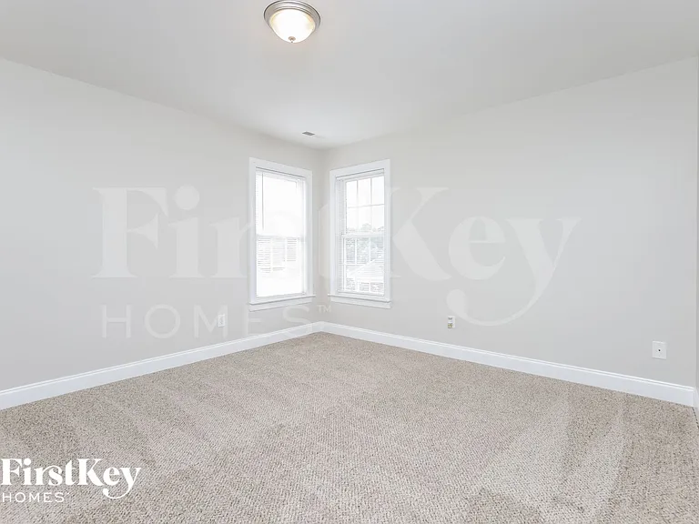 940 Boyer Dr — Photo 11