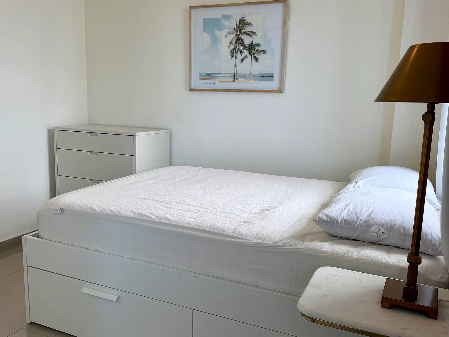 1 bed, 400 sqft, $1,200 — Photo 2