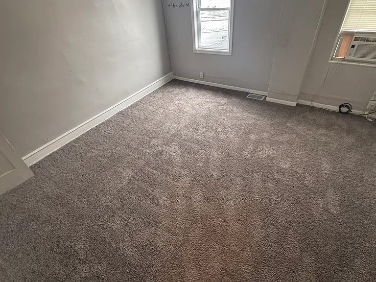 417 Porter St — Photo 7