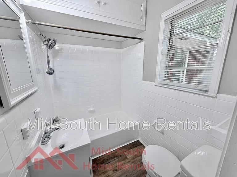3040 S Edgeware Rd — Photo 20