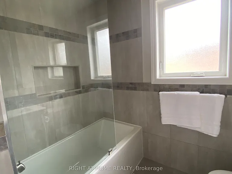 9 Snowood Ct — Photo 18