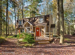 165 Sweet Briar Rd, Pocono Pines, PA 18350