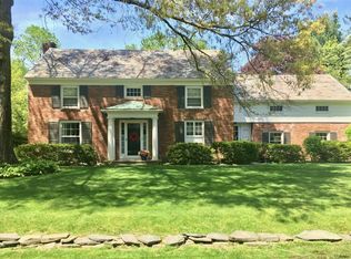 2355 Cayuga Rd, Niskayuna, NY 12309