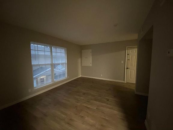2nd image of 2022 S Elm St APT C