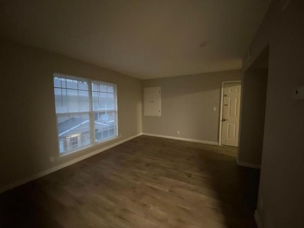 2022 S Elm St APT C, Pittsburg, KS 66762