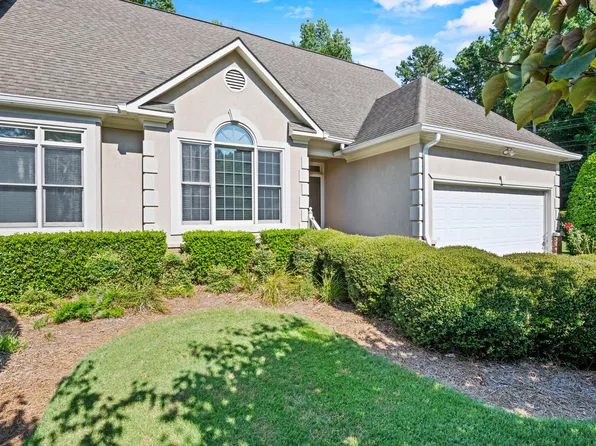 1500 Thornebrooke Cir, Dalton, GA 30720