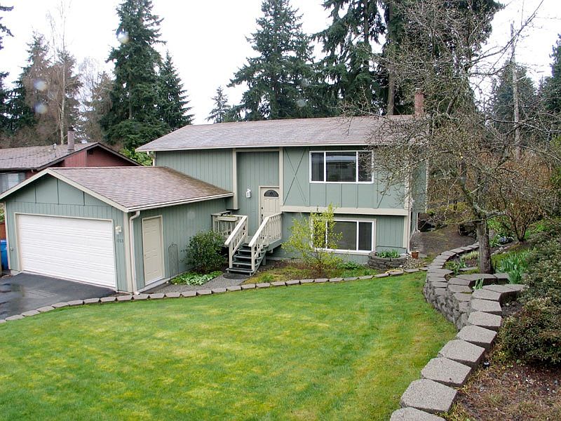 1st image of 1703 N 160th St