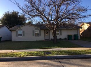 444 Sweetbriar Dr, Lewisville, TX 75067