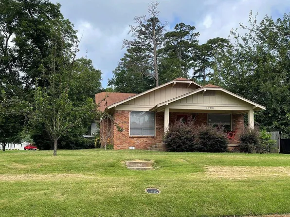 1703 Senator St, Texarkana, AR 71854