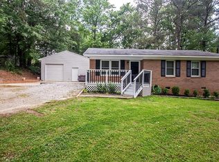 105 Earl Ct, Greenwood, SC 29649
