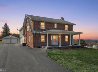 5765 Glatfelters Station Rd, Seven Valleys, PA 17360