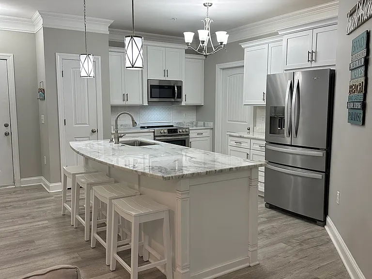 300 Gateway Dr #341 — Photo 6