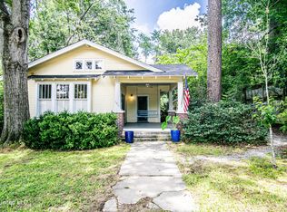 1036 Belhaven St, Jackson, MS 39202
