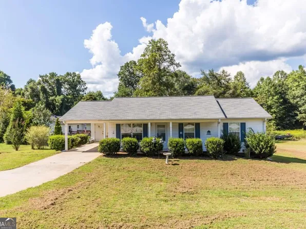 738 Hood St, Cleveland, GA 30528