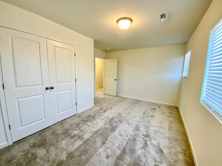 3912 Bissett Way — Photo 24
