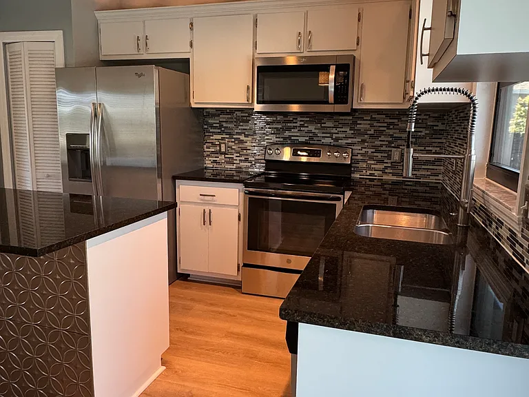 8365 Bahamas Rd — Photo 14