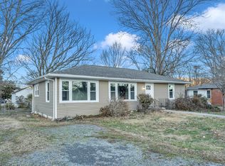 270 Hiway Dr, Clinton, TN 37716