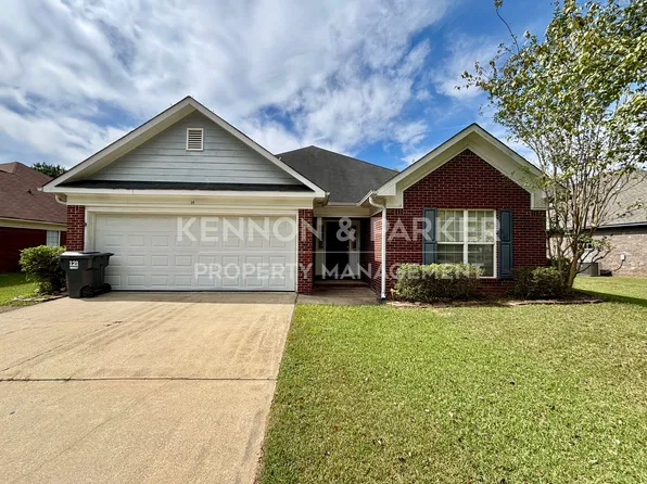 14 Lincolnshire Ln, Phenix City, AL 36870