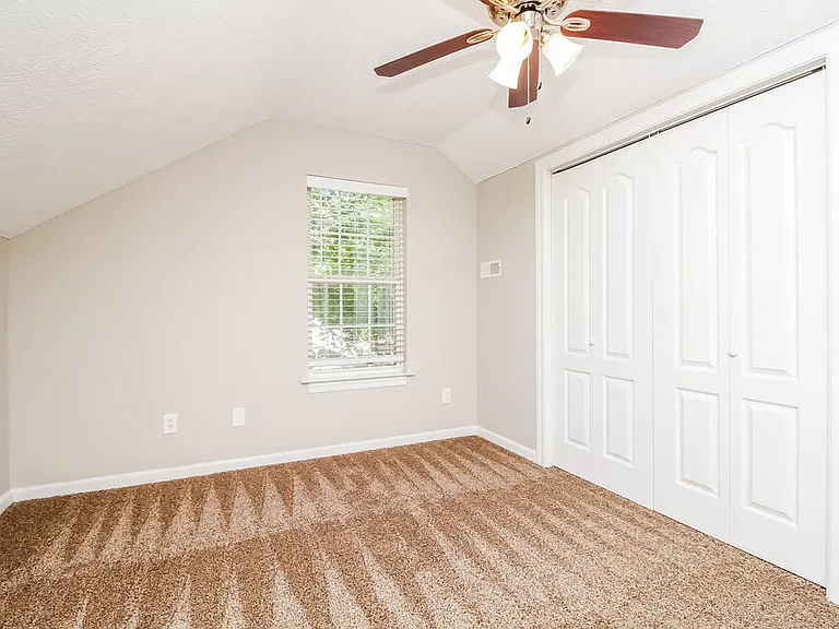 1754 Lucille Ln — Photo 12