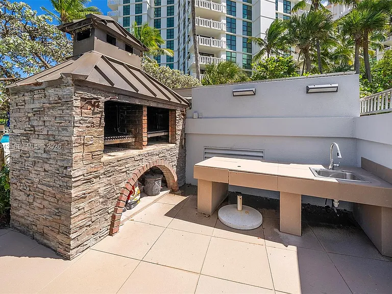 600 Grapetree Dr #3BS — Photo 71
