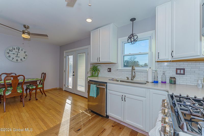 4th image of 17 Cumberland Place