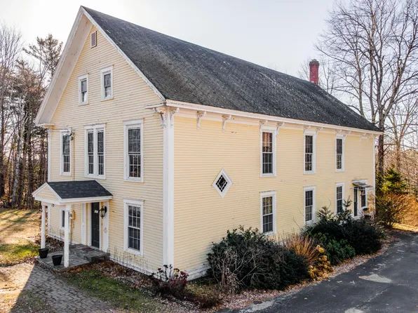 75 Main Road, Charleston, ME 04422