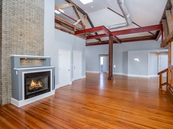 231 Main St #PENTHOUSE E