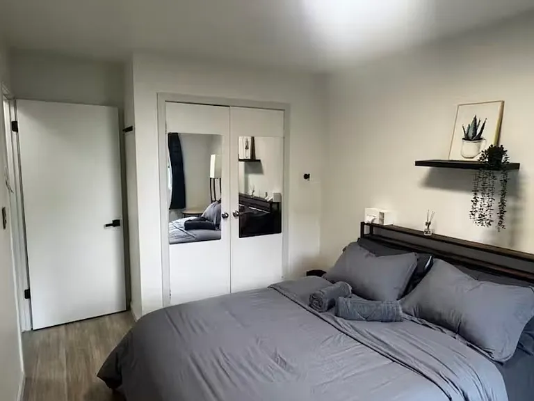 1525 Popham Ave #2 — Photo 7