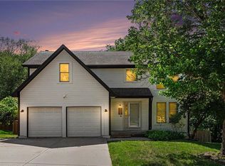 7106 N Holly Ct, Kansas City, MO 64118