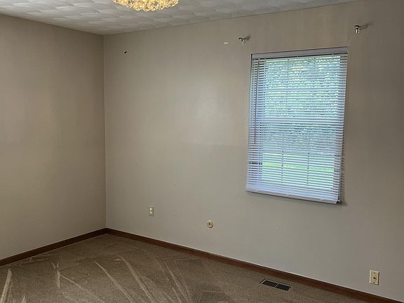 3rd image of 550 Kitrina Ave #1