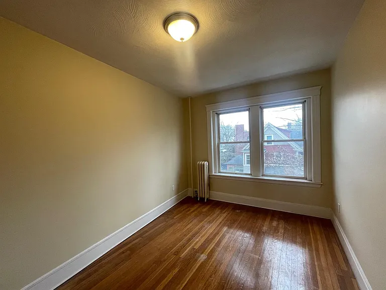 15 Linnaean St #8 — Photo 3