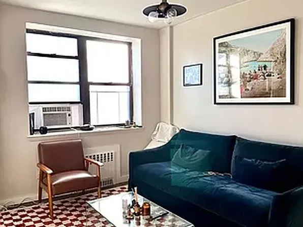 104 Washington Avenue image 1 of 9