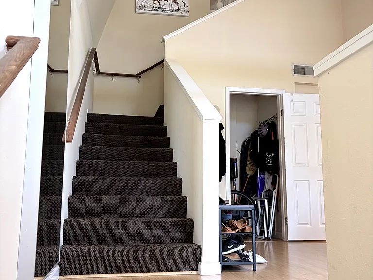 190 Ridgeway Ave #B — Photo 10