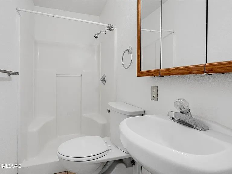 7931 E Malvern Pl — Photo 23